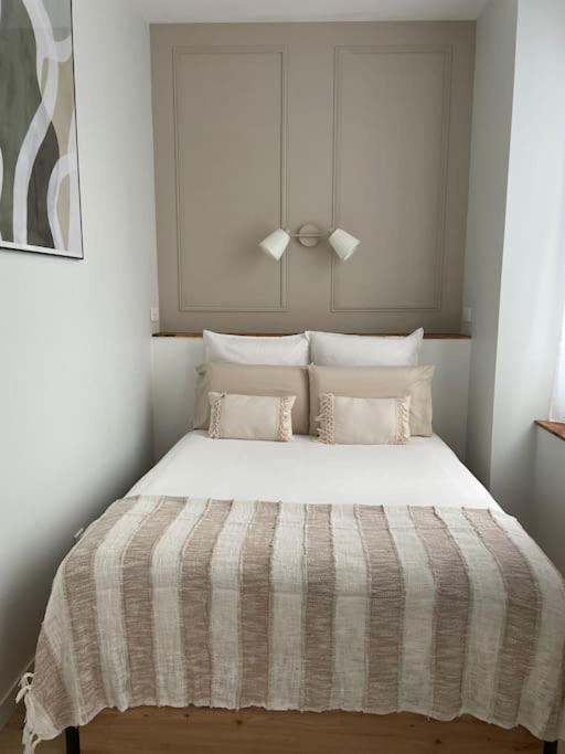 Joli Appartement Avec Parking - Proche Centre Ville Chartres Kültér fotó